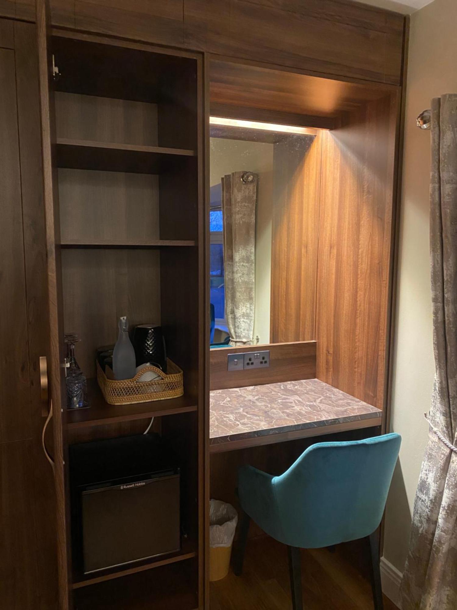 丁格尔 Tower View酒店 外观 照片